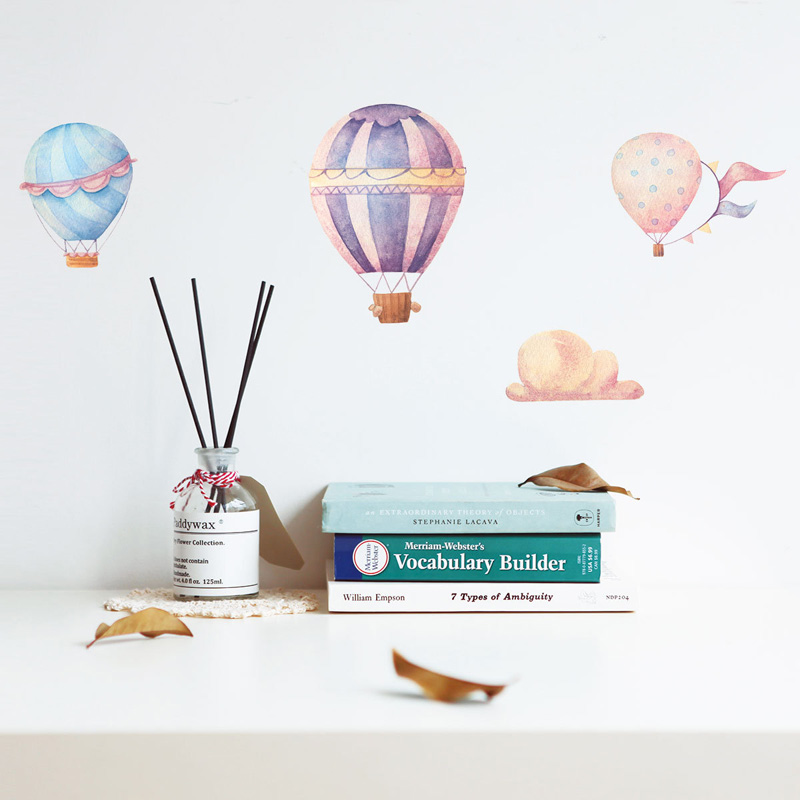 Baby Nursery Wallpaper - Creative Colorful Hot Air Balloon Wall