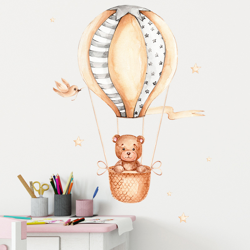 Little Bear Hot Air Balloon Wa - Baby Nursery Wallpaper recensione e prezzo